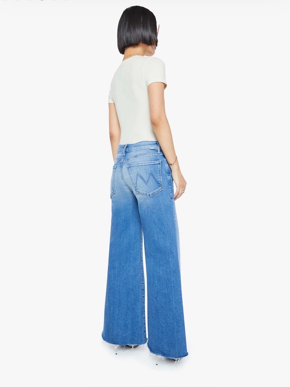 Mother denim petites
The Lil roller fray
Size 28
Color Fan Favorite - Picture 4 of 12